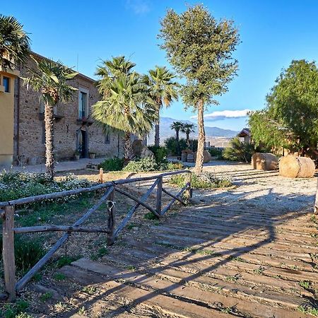 Agriturismo Conte Ruggero Villa Centuripe Exterior photo