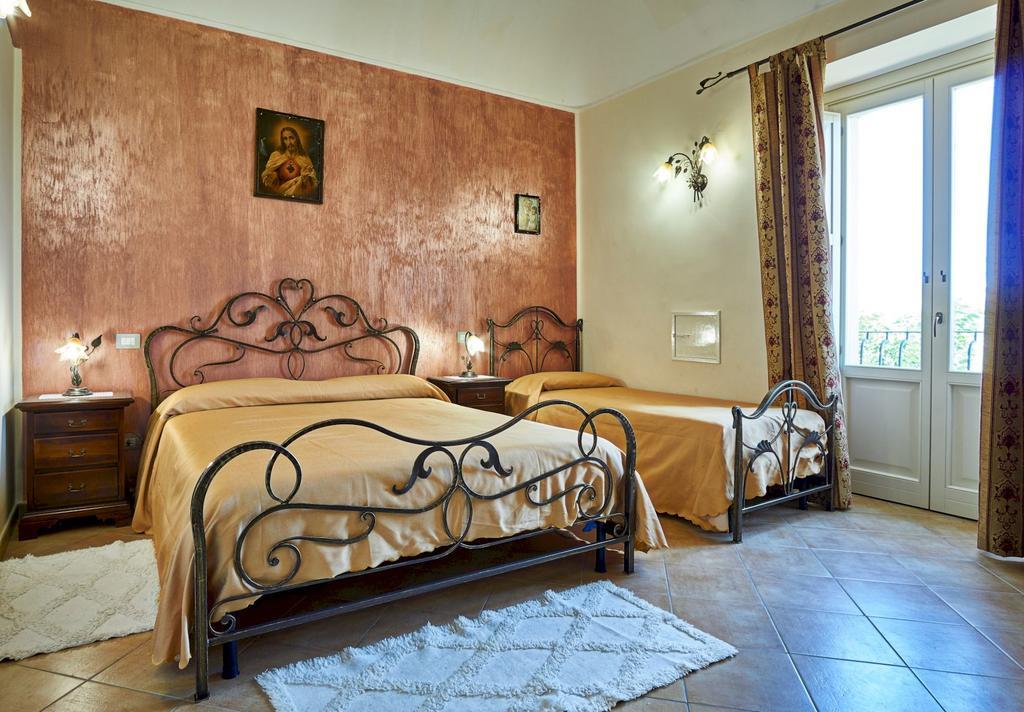 Agriturismo Conte Ruggero Villa Centuripe Exterior photo