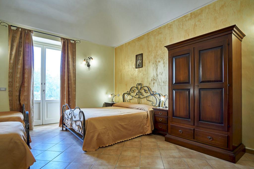 Agriturismo Conte Ruggero Villa Centuripe Exterior photo
