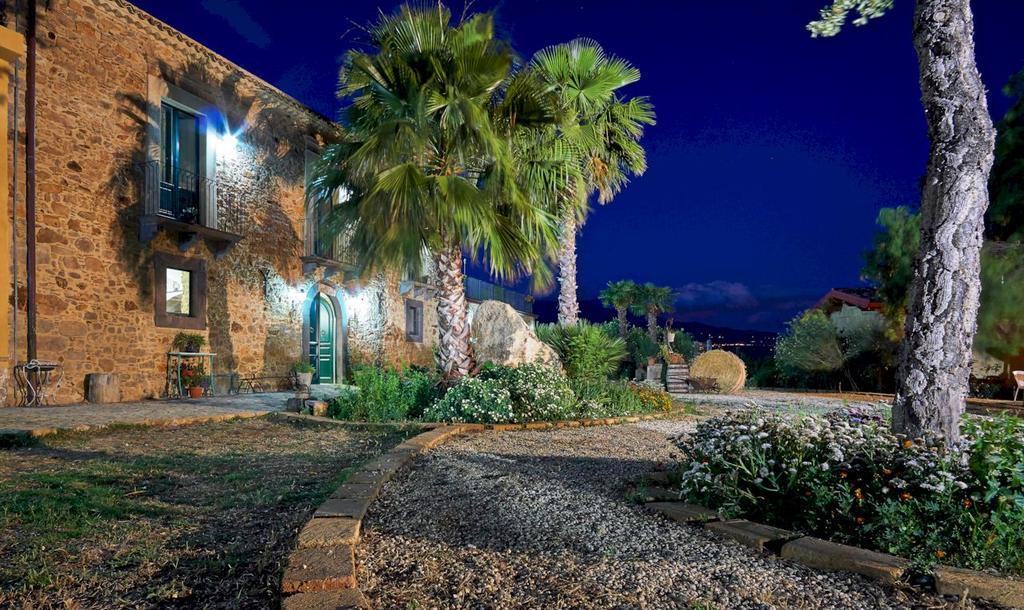Agriturismo Conte Ruggero Villa Centuripe Exterior photo